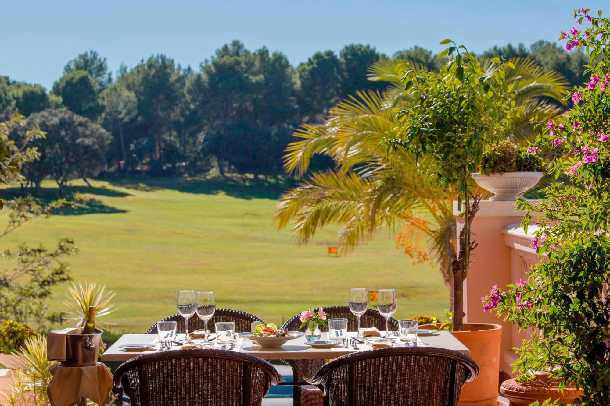德尼亚拉塞拉万豪高尔夫度假村及水疗中心 外观 照片 Club de Golf de Sotogrande